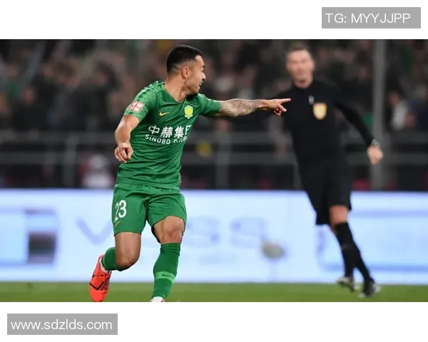 武汉篮球队在全国锦标赛中以53分稳居积分榜首位 武汉篮球队在全国锦标赛中以53分稳居积分榜首位