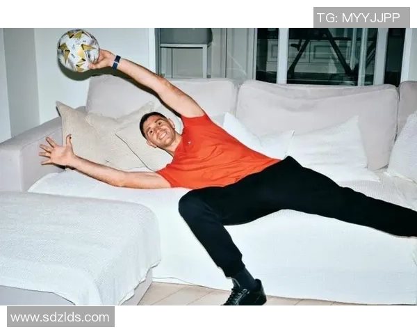 足球明星大马丁的精彩瞬间与职业生涯回顾照片集锦