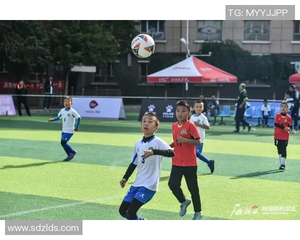 足球明星纷纷迎来新生儿子未来小球员的崛起与期待