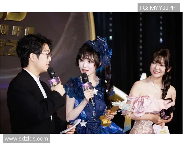 足球巨星转型游戏主播揭秘背后的故事与挑战